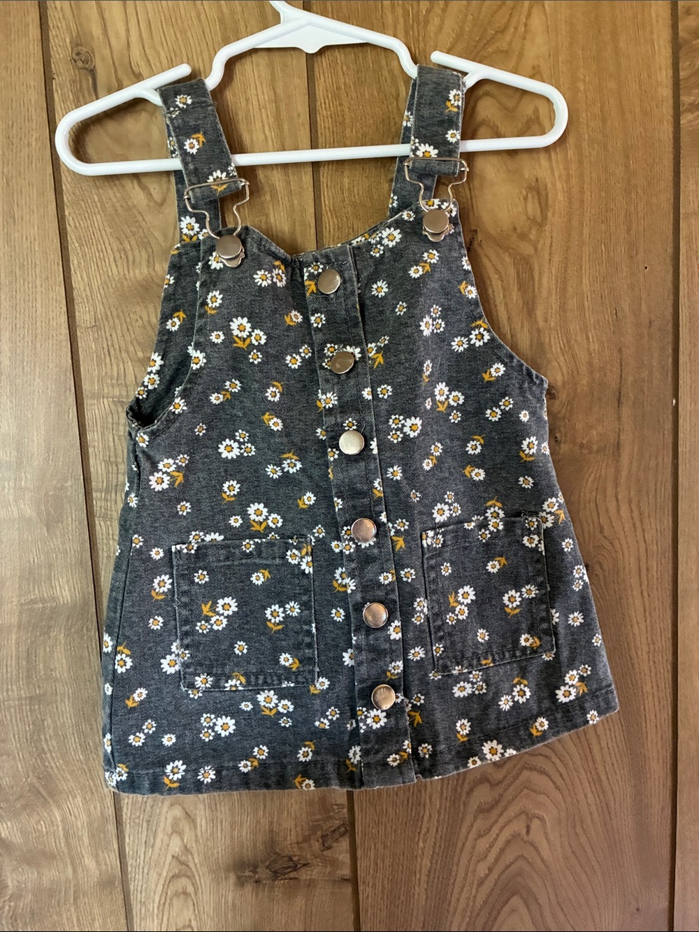 Daisy Fuentes Charcoal Denim Overall Dress with White & Yellow Daisies